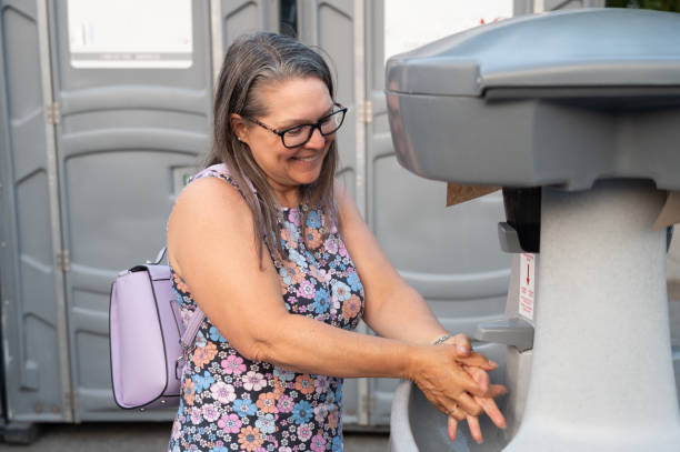 Best Luxury portable toilet rental  in Lasalle, IL