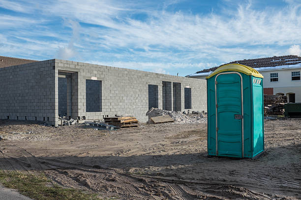 Porta potty delivery and setup in Lasalle, IL